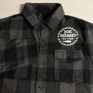 Joe Mama's Bar Grill Burnside Black Gray Plaid Flannel Button Up Shirt Mens‎ M